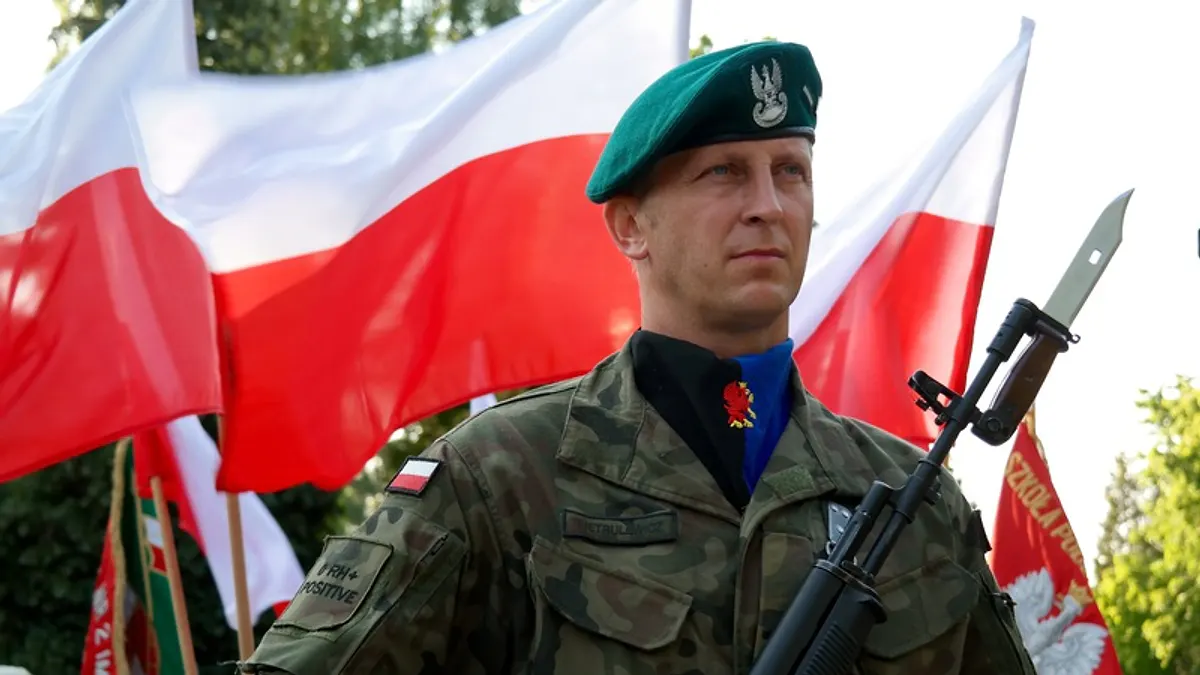 Zraniona duma „narodowców” i okrągłe rocznice (Archiwum)