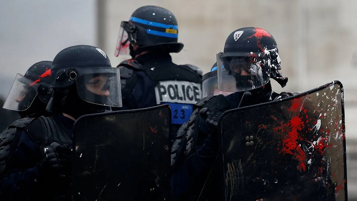 89 000 policjantów będzie pilnowało Francji – czy jeszcze większe zamieszki we Francji?