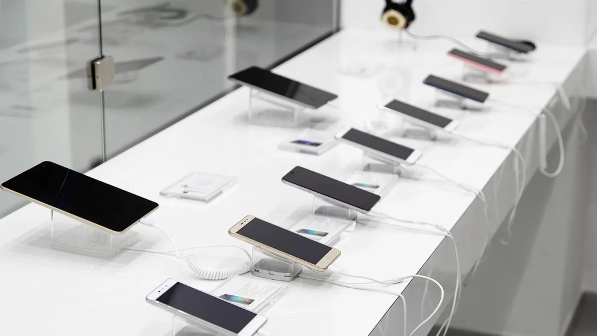 Czy zawsze warto kupować drogi smartfon? Sprawdź jakie masz inne opcje! Sprawdź osobiście!