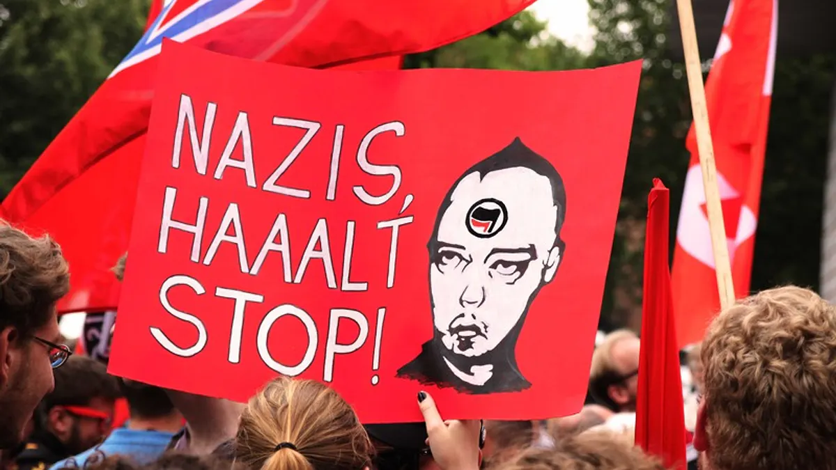 Panika w ratuszach, czyli o wątpliwej niemieckiej wersji historii