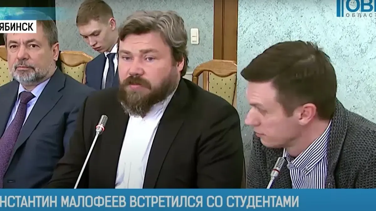 Oligarcha zakłada skrajnie prawicowy ruch. W interesie Kremla?
