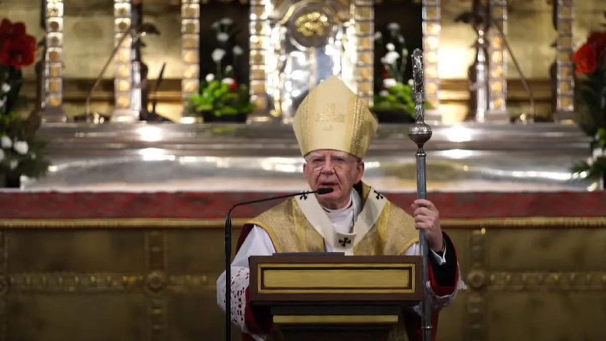 Abp Jędraszewski w trakcie pasterki na Wawelu: Przed żłóbkiem prośmy z wielką żarliwością o łaskę autentycznego humanizmu