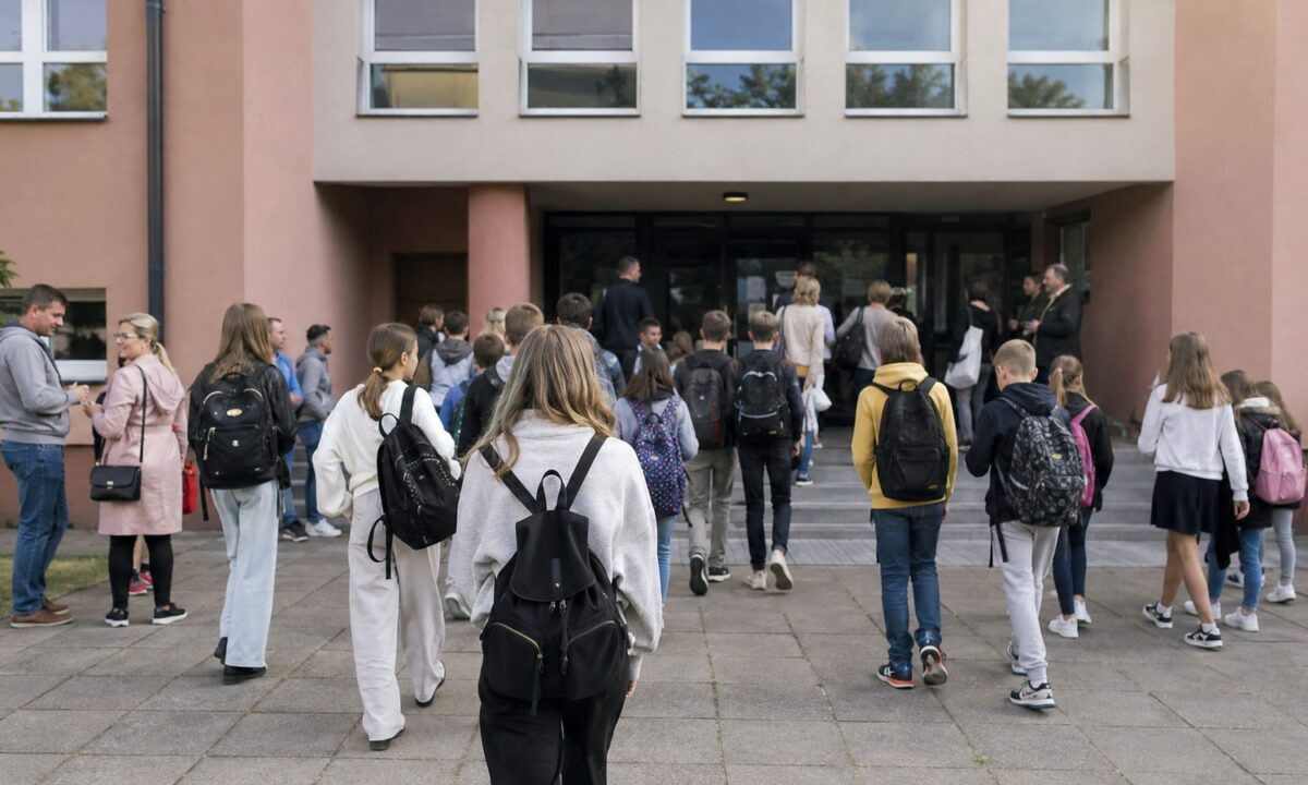 Jutro pierwszy dzwonek. Najważniejsze daty roku szkolnego 2026/27