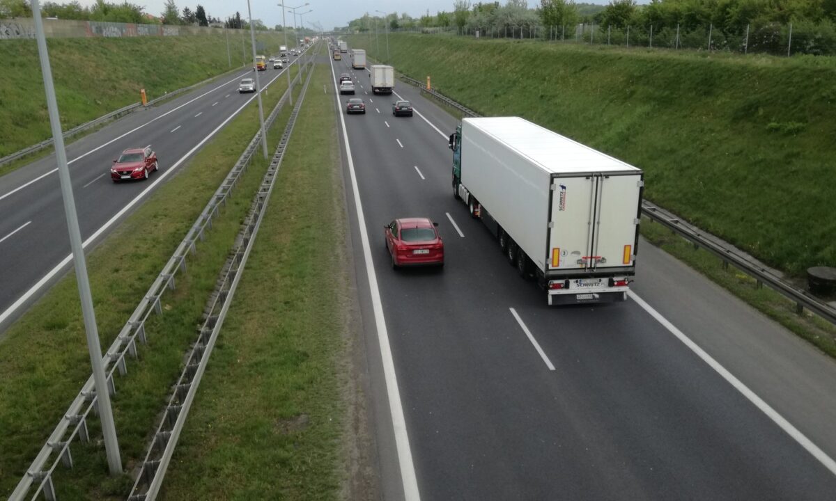 Autostrada A2 w Poznaniu między węzłami Luboń i Krzesiny